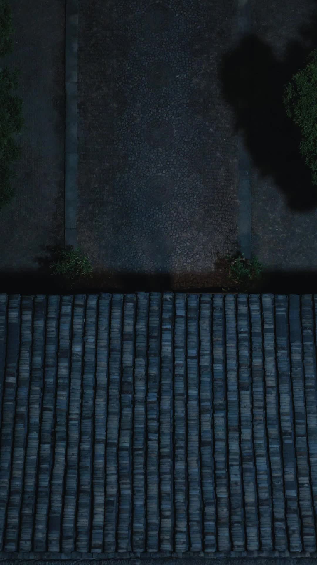 Episode 1 - The Heiress Who Cut Off Her Family